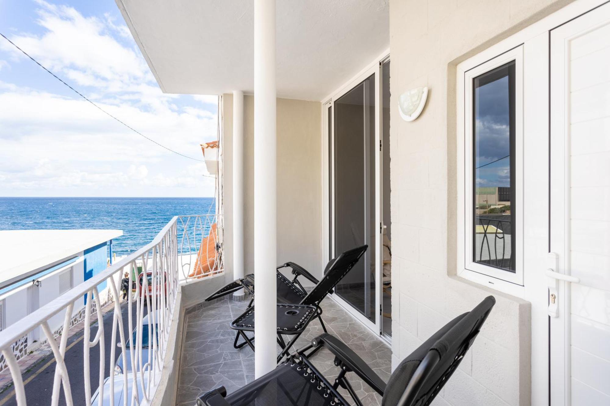 Home2Book Angy'S Seaside Home, Candelaria Araya  المظهر الخارجي الصورة